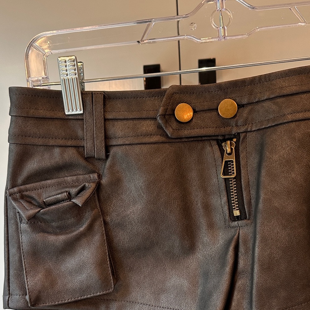 Edikted Dark Brown Women Cargo Shorts - Picture 2 of 3